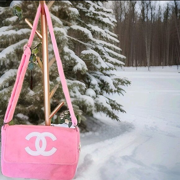 Chanel Precision CC Novelty Pink Messenger / Crossbody Bag ~ NEW - Picture 1 of 8